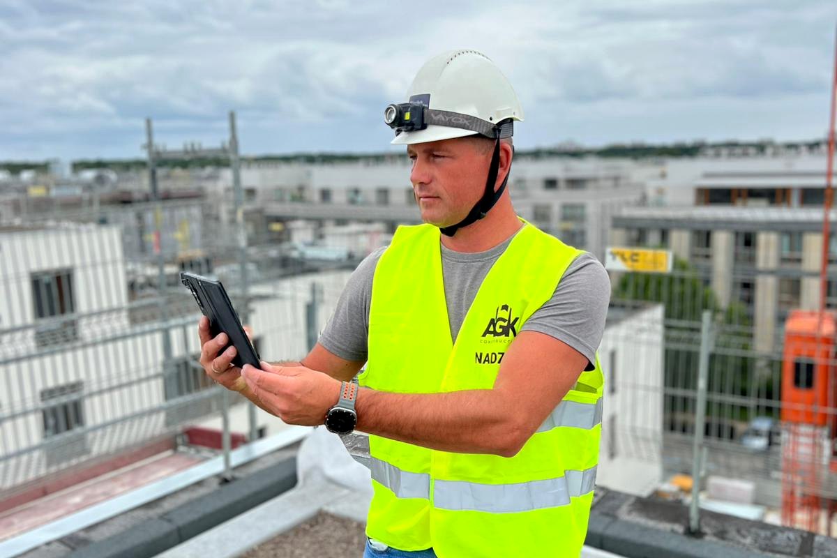 Praca na budowie — AGK Construction
